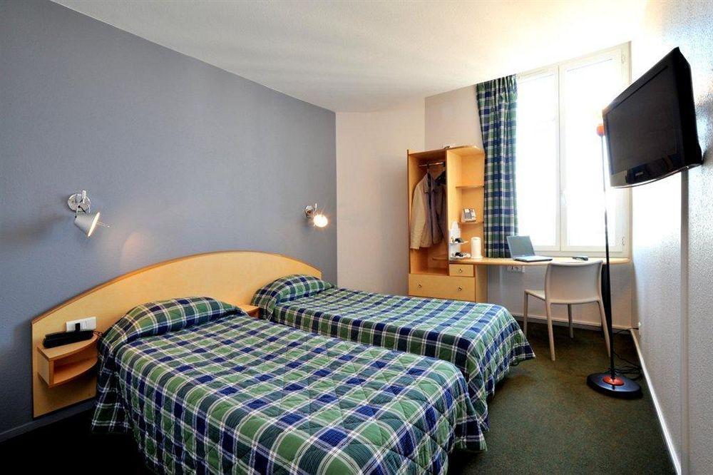 Brit Hotel Confort Nevers Centre Gare Εξωτερικό φωτογραφία