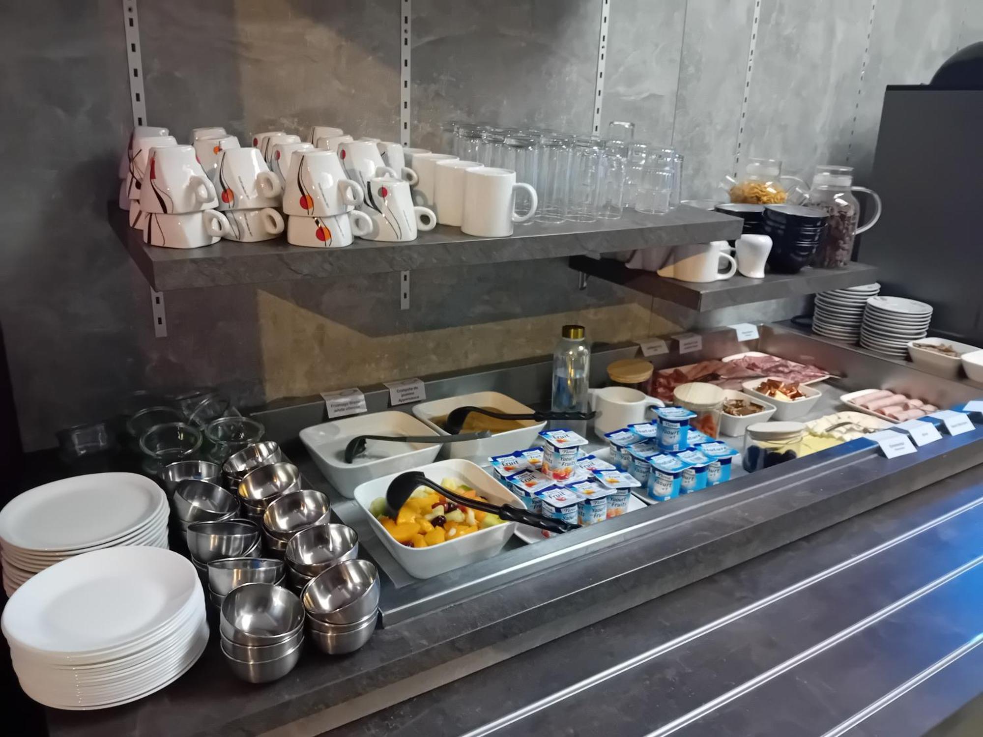 Brit Hotel Confort Nevers Centre Gare Εξωτερικό φωτογραφία