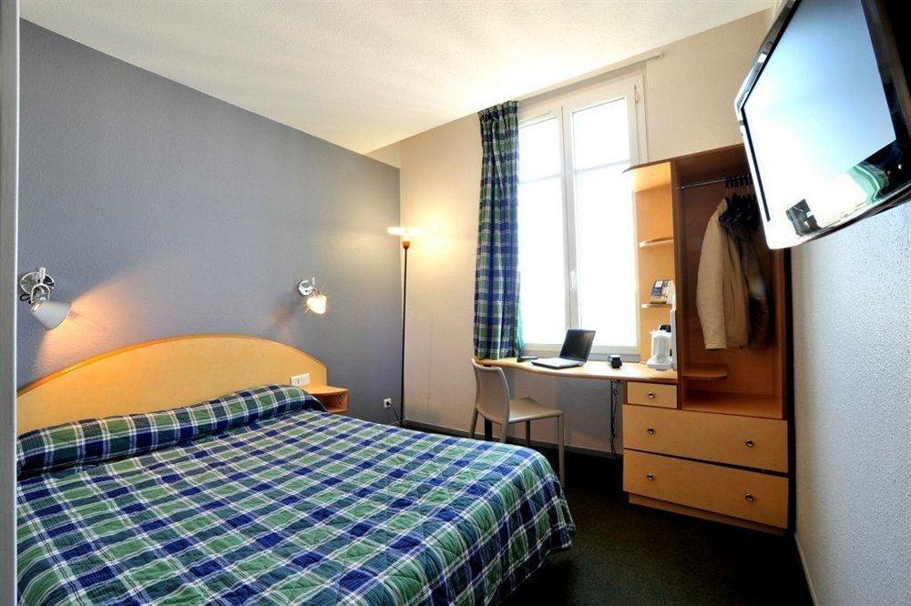Brit Hotel Confort Nevers Centre Gare Εξωτερικό φωτογραφία
