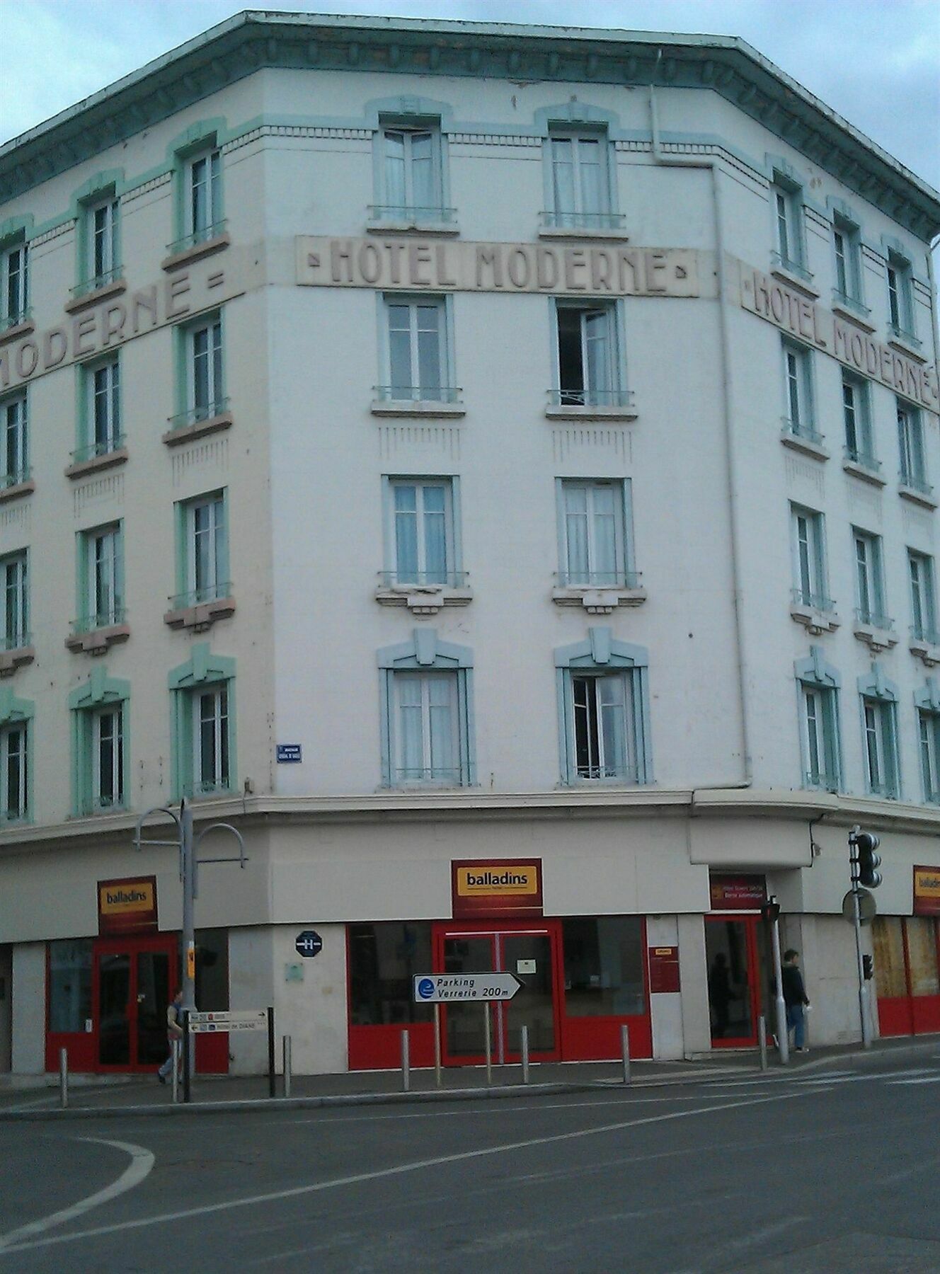 Brit Hotel Confort Nevers Centre Gare Εξωτερικό φωτογραφία